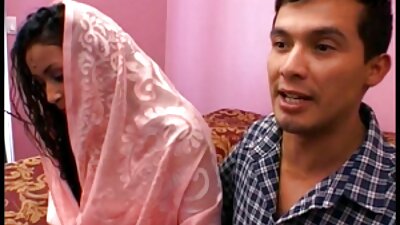Félénk Thai ribanc szereti magyarul beszélő szex filmek az édességet, a szex kanos fehér turisták